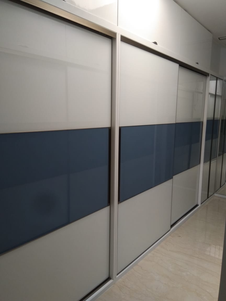 over-1000-designs-for-lacquer-glass-wardrobes-serving-across-gurgaon-gurugram-largest-collection-gallery-of-designs-in-gurgaon-india